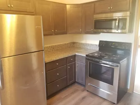 11431 W North Ave, Wauwatosa, WI 53226