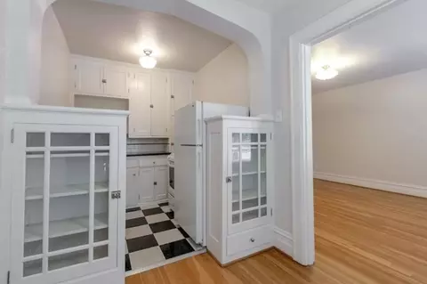 228 NW 22nd Ave, Portland, OR 97210