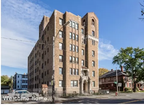 1000 Van Dyke St, Detroit, MI 48214