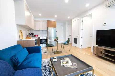 Green St, New York, NY 11222