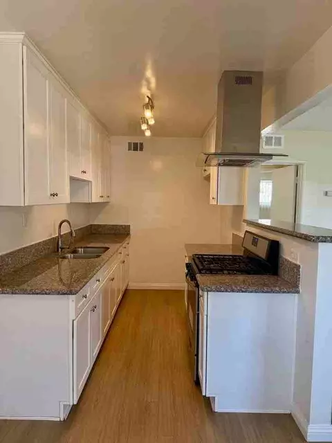 10519 Arrington Ave, Downey, CA 90241 photo 10