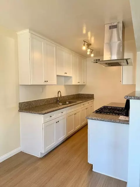 10519 Arrington Ave, Downey, CA 90241 photo 9