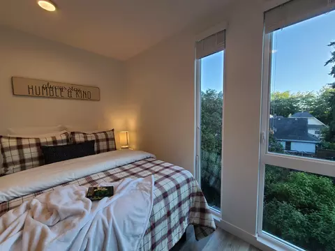 120 10th Ave E, Seattle, WA 98102 photo 9