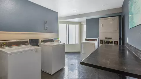 201 W Fairview Ave, Glendale, CA 91202 photo 23