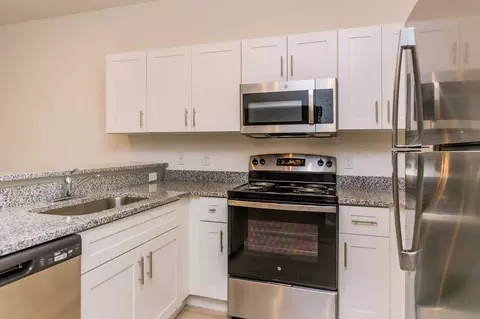 1052 Windsor Rd, Davenport, FL 33837