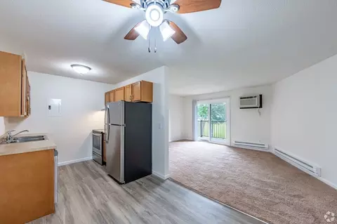 1640 9th St, White Bear Lake, MN 55110