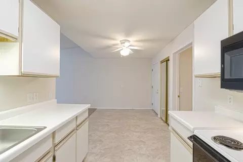 7472 157th St W, Apple Valley, MN 55124