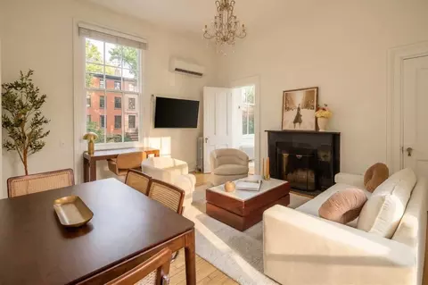 3 E 9th St, New York, NY 10003