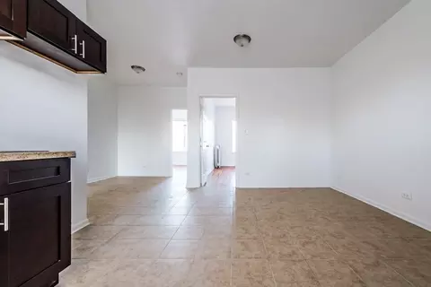 400 S Kilbourn Ave, Chicago, IL 60624 photo 6