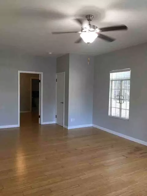 2430 Ocean View Ave, Los Angeles, CA 90057
