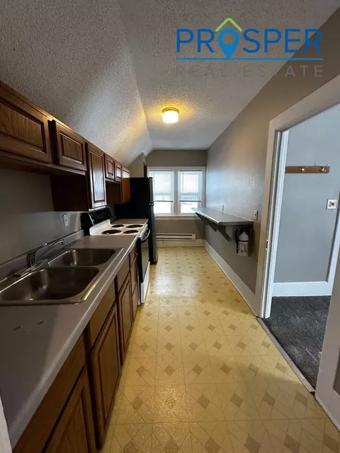 1820 Whipple St, Eau Claire, WI 54703