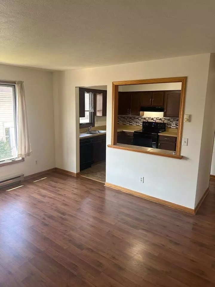 1720 Remington Rd, Rockford, IL 61108 | 38 Photos - Movoto