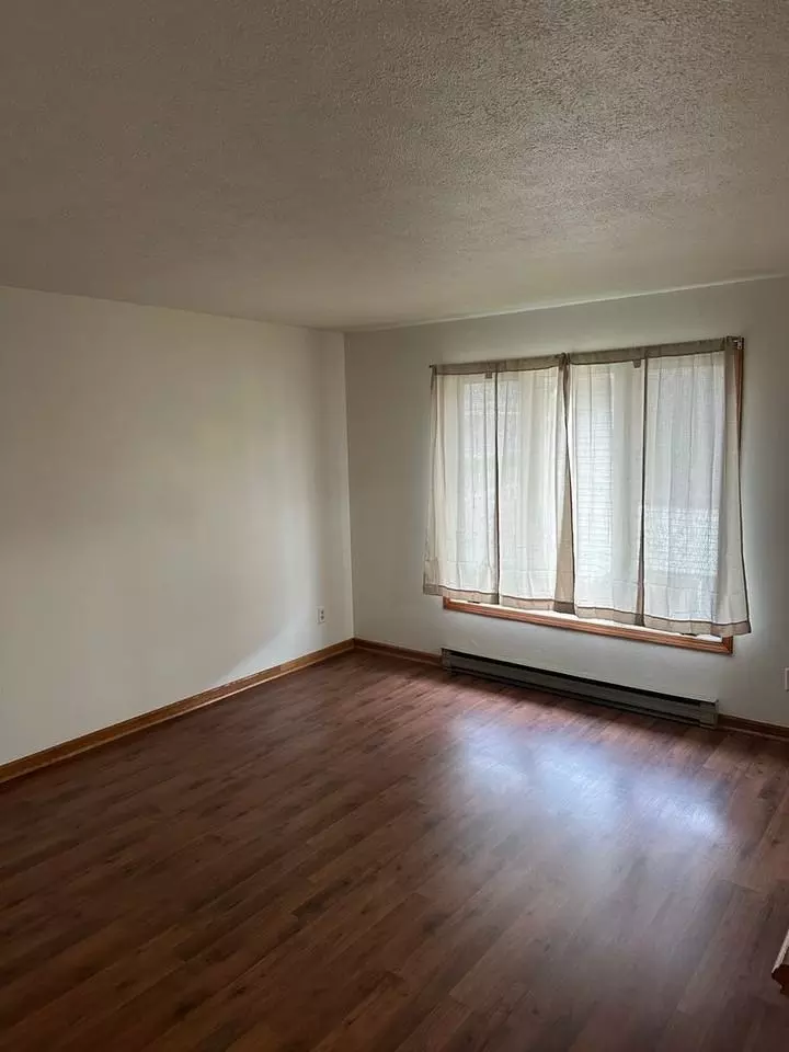 1720 Remington Rd, Rockford, IL 61108 | 38 Photos - Movoto