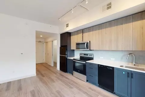 1108 E Armour Blvd, Kansas City, MO 64109