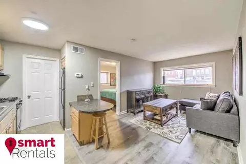 3850 Park Ave, Saint Louis, MO 63110