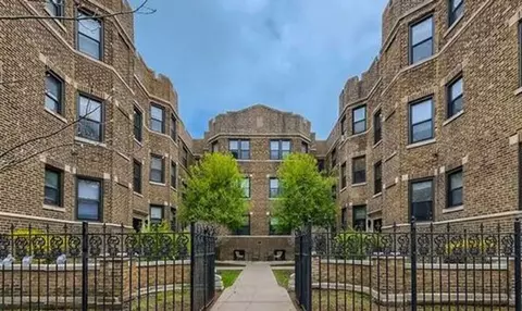 629 W Cornelia Ave, Chicago, IL 60657