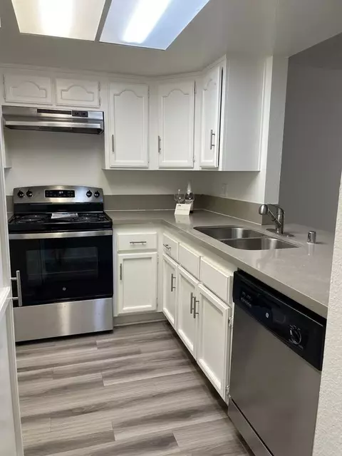380 N Catalina Ave, Pasadena, CA 91106
