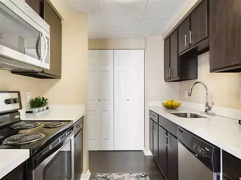 300 Prospect Ave, Hackensack, NJ 07601 photo 2
