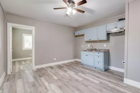 3841 Holmes St, Dallas, TX 75215
