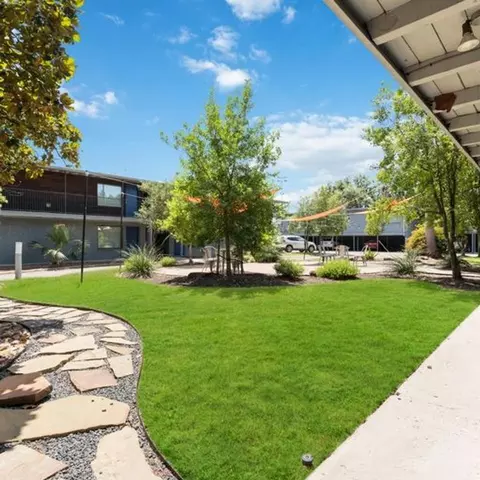 1717 Norfolk St, Houston, TX 77098