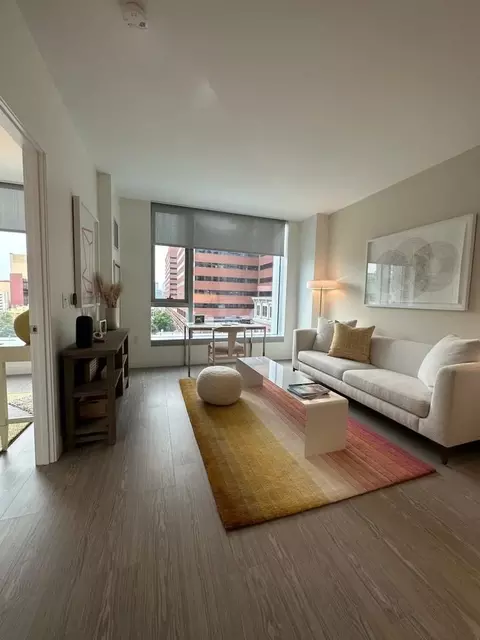 85 Myrtle St, Boston, MA 02114