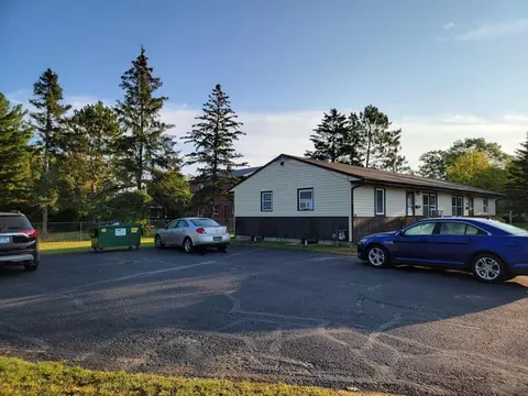 207 25th St NW, Bemidji, MN 56601