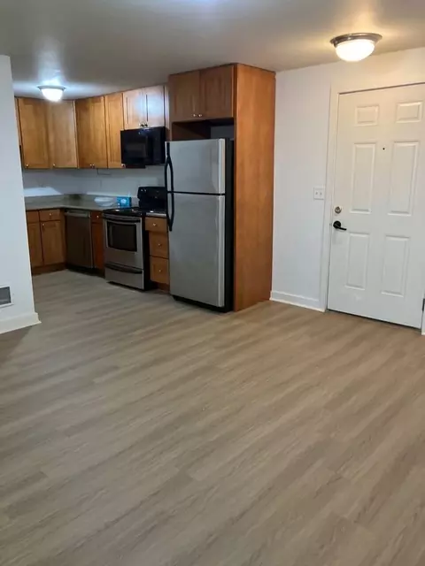 700 NW Market St, Seattle, WA 98107