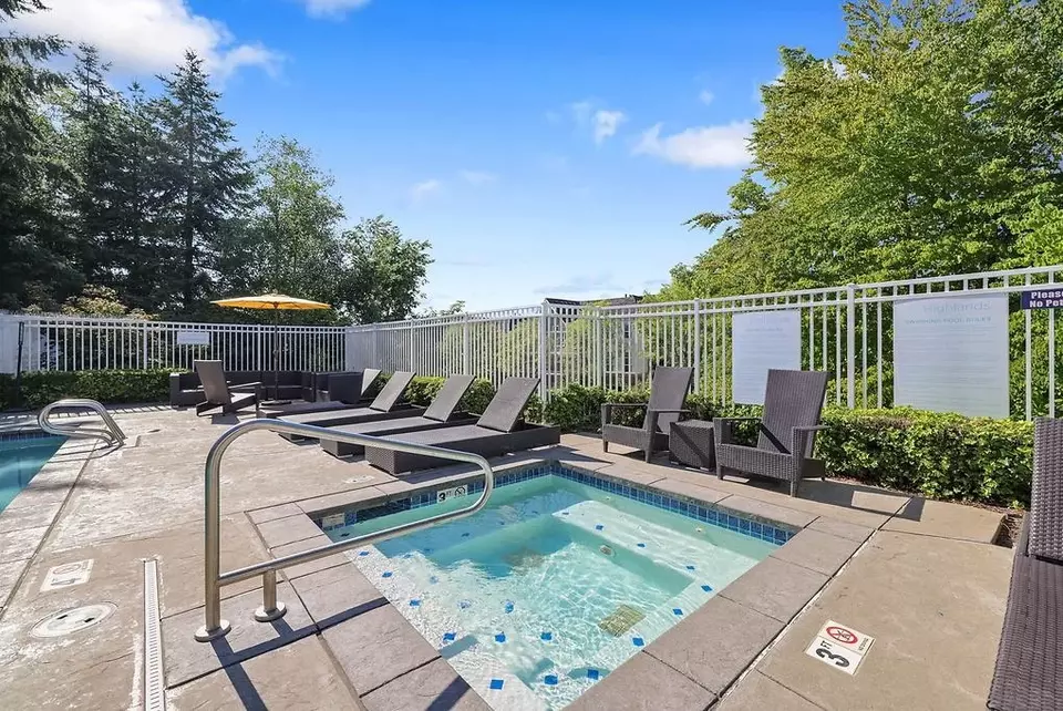  1460 NE Hawthorne St, Issaquah, WA 98029 photo 6