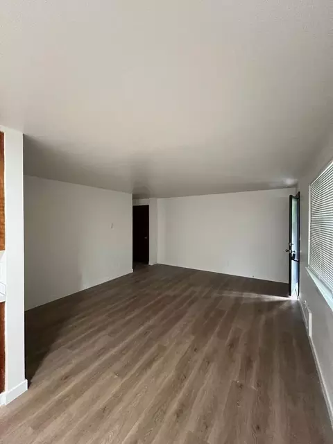 4267 Woodland Park Ave N, Seattle, WA 98103
