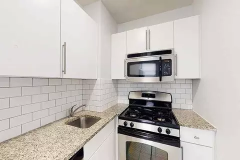 301 W Armour Blvd, Kansas City, MO 64111