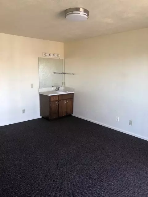 1290 E 18th Ave, Eugene, OR 97403 photo 9