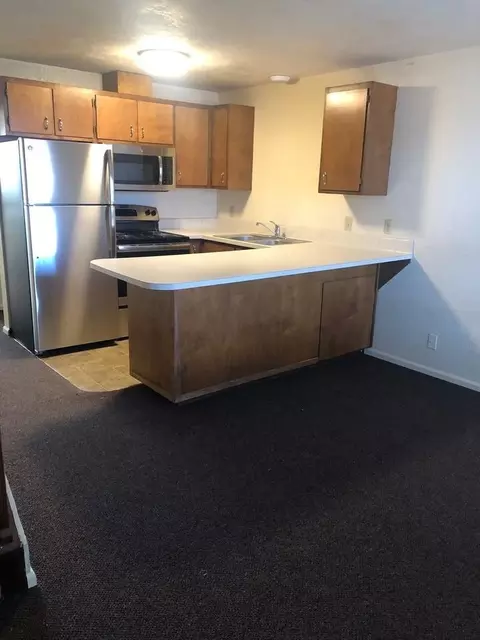 1290 E 18th Ave, Eugene, OR 97403 photo 3