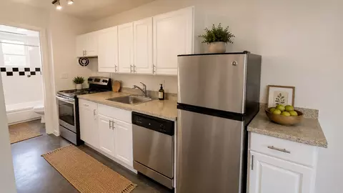 910 10th Ave E, Seattle, WA 98102
