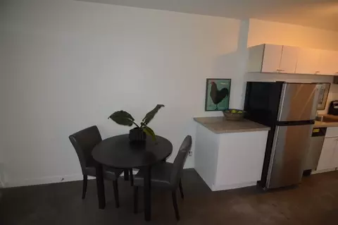 910 10th Ave E, Seattle, WA 98102