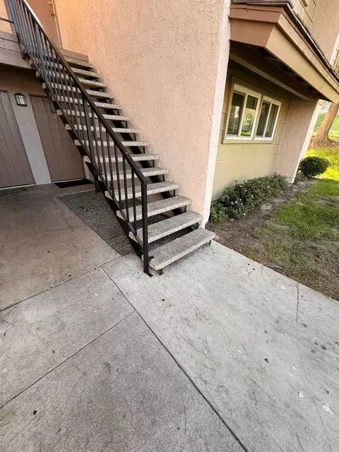 23251 Los Alisos Blvd, Lake Forest, CA 92630