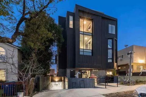 641 N Hobart Blvd, Los Angeles, CA 90004