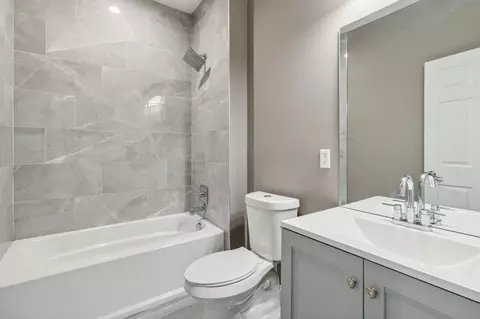 1243 Main Gate Dr, Davison, MI 48423 photo 14