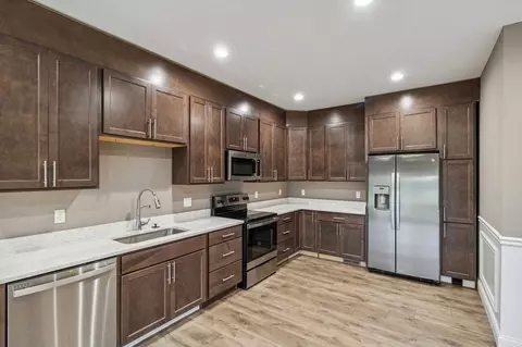 1243 Main Gate Dr, Davison, MI 48423 photo 12