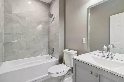 1243 Main Gate Dr, Davison, MI 48423 photo 5