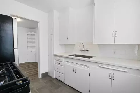 1734 E 3rd St, Long Beach, CA 90802