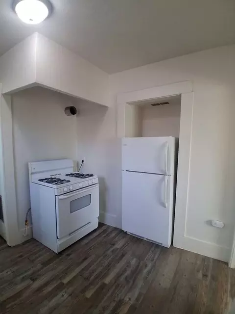 956 N Farris Ave, Fresno, CA 93728