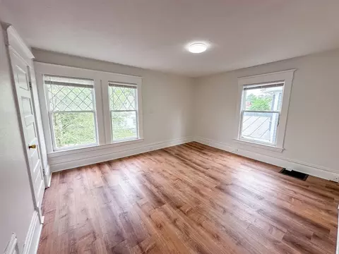 806 Kalamazoo Ave SE, Grand Rapids, MI 49507