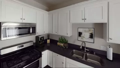5930 Barton Ave, Los Angeles, CA 90038
