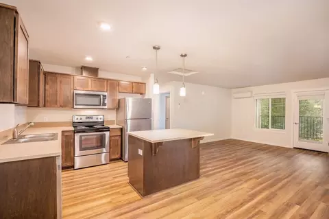 16533 NE Halsey St, Portland, OR 97230