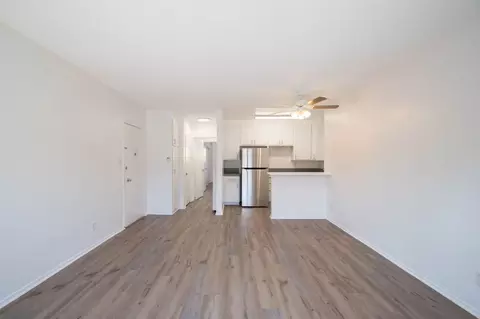 10935 Peach Grove St, North Hollywood, CA 91601
