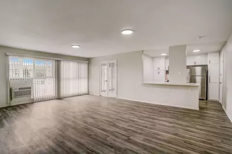 8375 Fountain Ave, West Hollywood, CA 90069