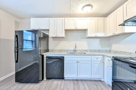 2425 Candler Rd, Decatur, GA 30032