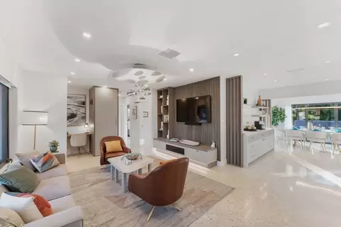 Ne 18th Ave, Fort Lauderdale, FL 33334