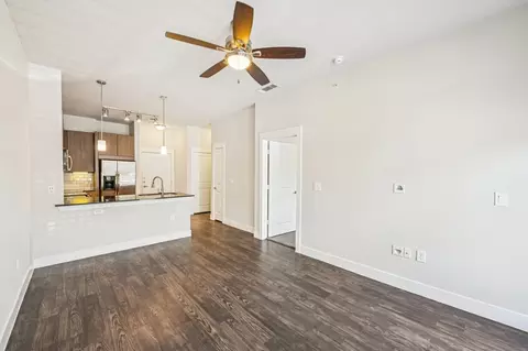 333 E Greenbriar Ln, Dallas, TX 75203 photo 12