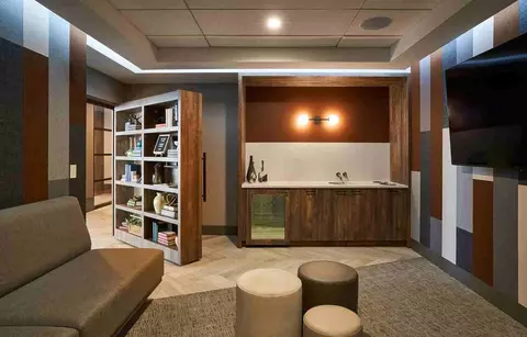 228 W Hill St, Chicago, IL 60610 photo 34
